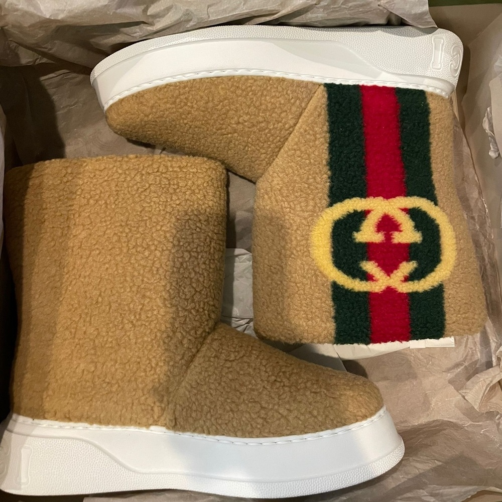 Gucci Auckland Interlock Furry Teddy Ankle Boots size8